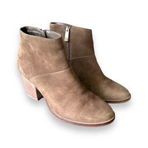 Blondo Waterproof Ankle Boots Nelli Womens Size 8 M Muted Mossy Green